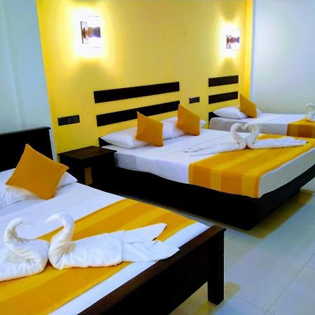 Amron Resort Сигирия Экстерьер фото