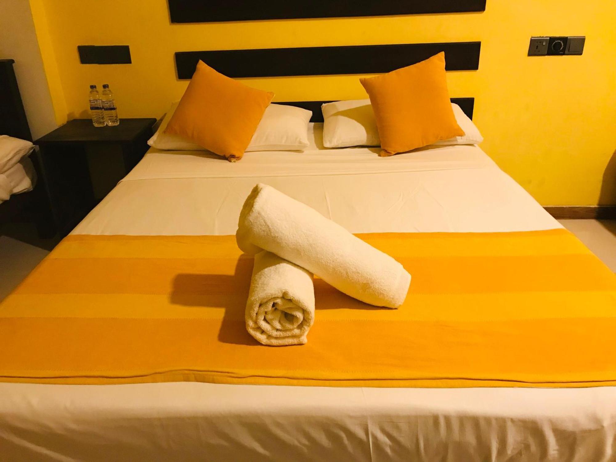 Amron Resort Сигирия Экстерьер фото